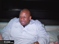 Duży kutas, Blondynka, Obciąganie, Kutas, Sex w czwórkę, Lizanie, Cipka, Nastolatki