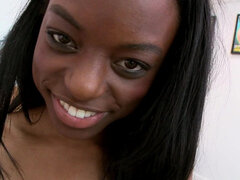 Amatőr, Fekete, Cumizás, Gesztenyebarna, Ondó fröcskölés, Kutya póz, Arcra élvezés, Begyek