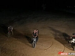 In den arsch, Auto, Paar, Hundestellung, Fingern, Lecken, Im freien, Muschi