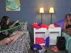 18 años, Rubia, Morena, Peludo, Lesbiana, Coño, Adolescente, Juguetes