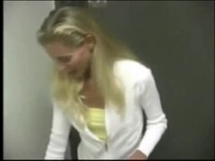 Szőke, Csalás, Összeállítás, Ondó fröcskölés, Arcra élvezés, Hatalmas, Érett feleség, Filigrán alkatú