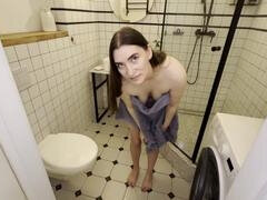 18 anos, Bundão, Gozar na boca, Jato de porra, Baixinhoa, Xoxota, Russoa, Meias finas