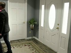 Monumentális dákó, Cumizás, Szájba élvezés, Mélytorok, Kutya póz, Nyalás, Visítozás, Begyek