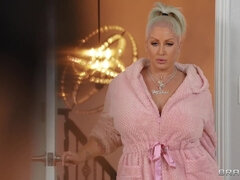 Veľký zadok, Veľké kozy, Brunetka, Puma, Lesbické, Pička, Realita, Kozičky