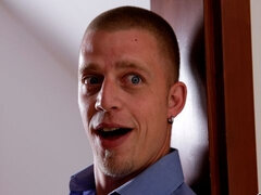 Gros cul, Gros seins, Blonde, Attrapée, En levrette, Mère que j'aimerais baiser, Seins naturels, Rasée