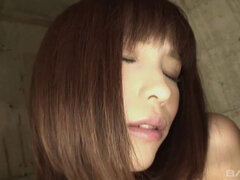 18 ans, Asiatique, Sucer une bite, Brunette brune, Tir de sperme, Faciale, Adolescente