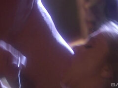 Blondin, Sperma shot, Ansiktsbehandling