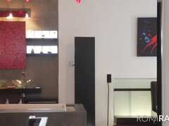 Velký zadek, Velké kozy, Brunetka, Prsatá, Masturbace, Sólo, Kozičky, Hračky