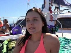 Amatéři, Bikini, Černé, Kuřba, Nohy, Footjob, Přítelkyně, Různé pohledy