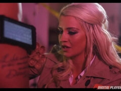 Grosser schwanz, Blasen, Hundestellung, Aufs gesicht abspritzen, Fingern, Handjob, Realität, Titten