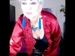 Aimeeparadise gets naughty in a sexy dance as a mature mommy