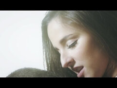 Ložnice, Brunetka, Líbání, Přírodní, Bradavky, Vyholené, Tetování, Svázaná