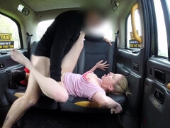 Avsugning, Doggystyle, Fingering, Handjobb, Hd, Slick, Fitta