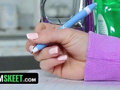 Ameriški, Varuška, Blondinka, Fafanje, Globoko grlo, Kričal, Najstnice, Žena