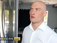 In den arsch, Grosser arsch, Grosser schwanz, Grosse titten, Blasen, Kehlenfick, Handjob, Milf