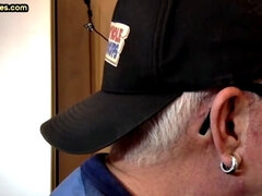 Amatéři, Anál, Kuřba, Dávení penisem, Gay, Brýle, Honění, Dospělé