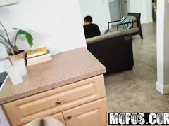 Amateur, Bikini, Tir de sperme, Faciale, Hd, Piscine, Pov, Rasée