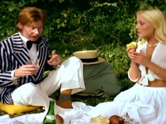 Cumizás, Francia, Csoport, Szőrös, Kőkemény, Hd, Hármas, Régebbi évjáratú pornó