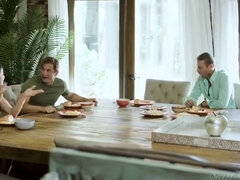 Блондинки, Семяизвержение, Глубокая глотка, Сперма на лице, Фетиш, Чулки, Молоденькие, Сиськи