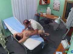 Πίπα, Γιατρός, Σε στάση σκύλου στα τέσσερα, Μαλακία με το δάχτυλο για γυναίκες, Γλείψιμο, Νοσοκόμα, Γραφείο, Στολή