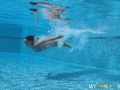 Arsch, Bad, Grosser arsch, Blasen, Hundestellung, Pov, Jungendliche (18+), Nass