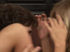 Blondýna, Kuřba, Vysokoškolačka, Hd, Výprask, Přírodní prsa, Pička, Drsné akce