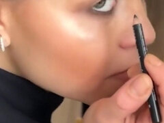 Gesztenyebarna, Házi készítésű, Egyedül