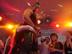 Enthousiasteling, Blond, Bruinharig, Groep, Interraciaal, Ondergoed