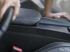 Dorothy Black & Kira Queen lesbian sex