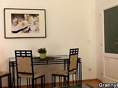 Amatööri, Suihinotto, Ruskeahiuksinen, Rankka, Itsetyydytys, Pillu, Teini anaali, Tissit