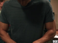 Gros cul, Gros seins, Sucer une bite, Queue, En levrette, Hard, Mère que j'aimerais baiser, Réalité