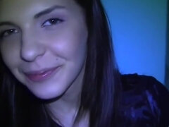 Bedårende, Blondine, Pik sutte, Brunette, Onani, Offentlig, Sutte, Trekant