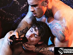 In den arsch, Dildo, Fingern, Schwul, Hardcore, Muskel, Pornostars, Hintern versohlen