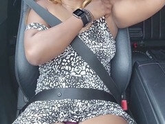 18 jaar, Tante, Auto, Sperma, Huisgemaakt, Rijpe lesbienne, Openbaar, Stiefmoeder