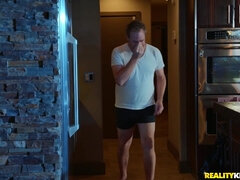 Meia nove, Loiroa, Carrro, Papai, Amordaçar, Ao ar livre cartaz de rua outdoor, Palmada, Sexo grupal a três