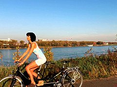 큰 엉덩이, 큰 가슴, 에로틱, 거대한, 자연의 가슴, 야외의, 혼자, 젖가슴