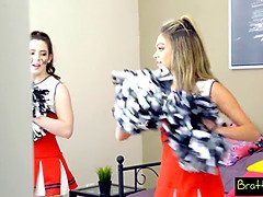 Blondynka, Cheerleaderka, Hd, Naturalne cycki, Drobna, Krzyczeć, Nastolatki, Jednolity