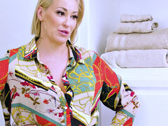 Isot tissit, Karvainen, Lesbo, Selkäsauna, Äiti jota haluaisin panna, Pillu, Suihku, Tissit