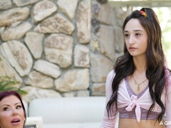 Hatalmas hátsó, Nagylány, Érett feleség, Vöröshajú, Lövellt, Hármas, Begyek, Nedves