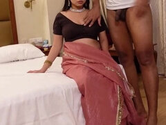 18 éves, Hatalmas hátsó, Szőrös, Kézimunka, Hd, Indiai, Természetes mellek, Mellbimbók