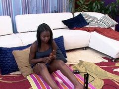Africano, Amatoriale, Brunetta, Macchina per fottere, Masturbazione, Figa, Solo, Vibratore