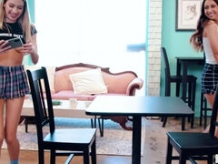 Røv, Fanget, Lesbisk, Slikning, Naturlige bryster, Offentlig, Fisse, Teenager