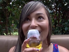 Gros cul, Sucer une bite, Fille latino, De plein air, Rasée, Adolescente