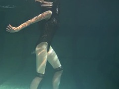 Ao ar livre cartaz de rua outdoor, Piscina, Público, Russoa, Raspar depilar, Pornô leve, Tetas, Subaquático