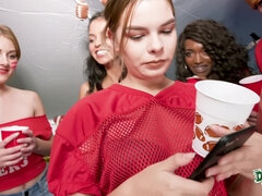 Cul, Sucer une bite, Talons, Fille latino, Masturbation, Fête, Chatte, Nénés