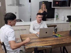 Brunette, Hårdt, Latinsk, Ældre kvinde, Mor jeg gerne vil kneppe, Orgasme, Teenager, Våd