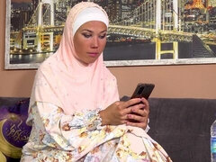 Stor rumpe, Stor kukk, Kukk suging, Bakfra, Naturlige bryster, Strømper, Tenåring, Pupper