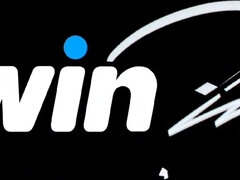 Sri Lankan hotwife cheats with husband's acquaintance in kinky hard-core porn!