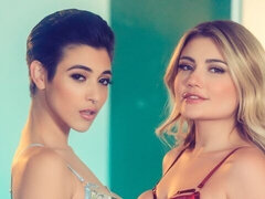 Ξανθιά, Μαλακία με το δάχτυλο για γυναίκες, Φιλί, Μουνί, Ξυρισμένη, Απογύμνωση, Έφηβος, Βυζιά