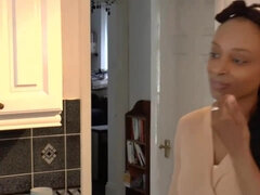 큰 엉덩이, 오랄섹스, 가슴이 큰, 하드코어, 밀프, 엄마, 풀, 청소년